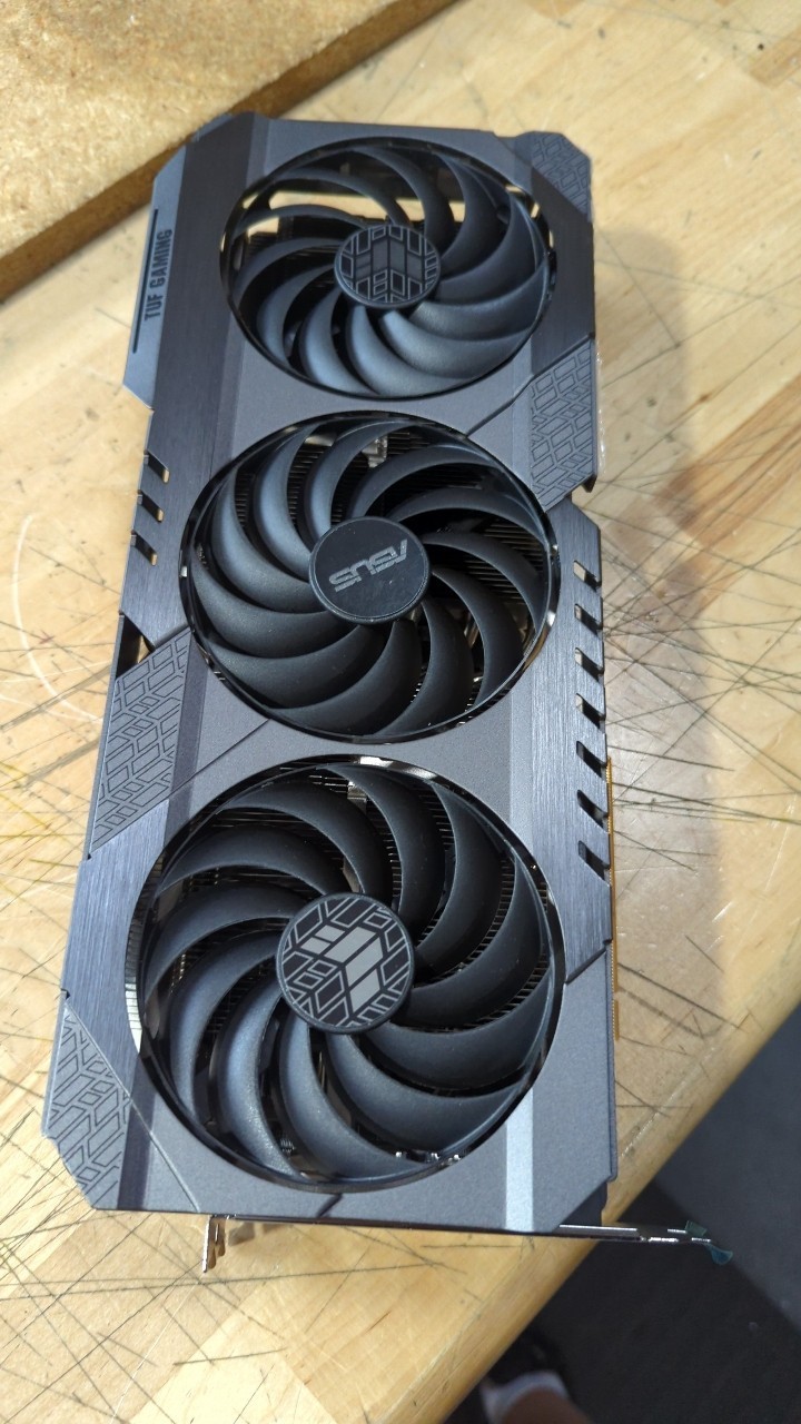 BH 부품 특가: Asus GeForce RTX 409 - Graphics Card 24Gb Gddr6X 리뷰 및 가격